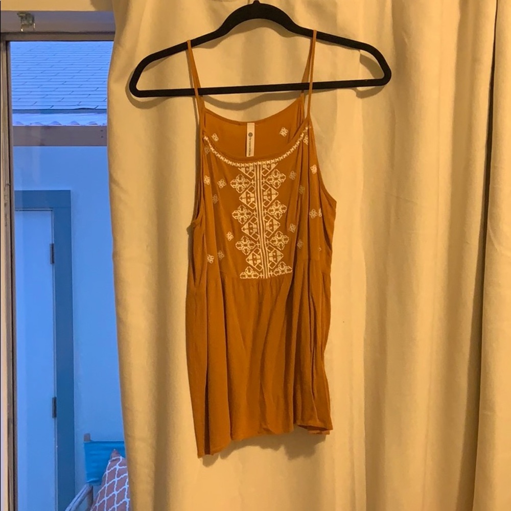 Flowy tank - Picture 4 of 6